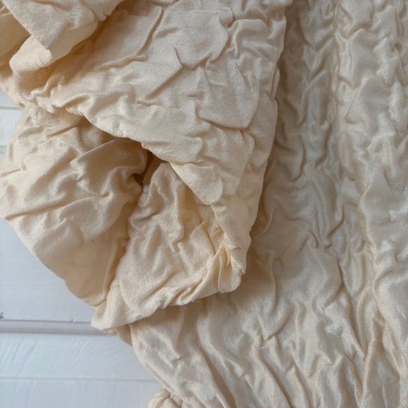 Ulla Johnson Babette Top in Creme Size 6 Puff Sleeve Bow Closure Classic Crinkle - Picture 16 of 17